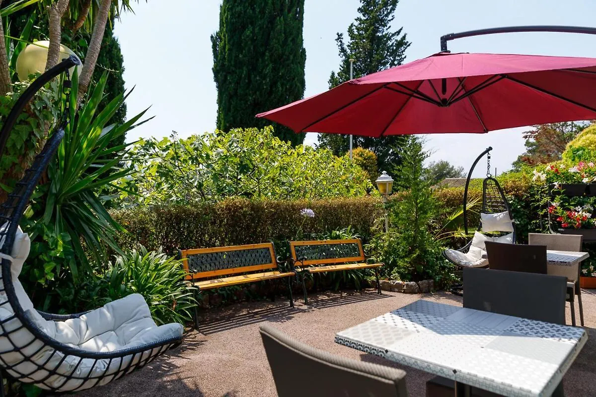 **  Hotel Les Liserons De Mougins Francia
